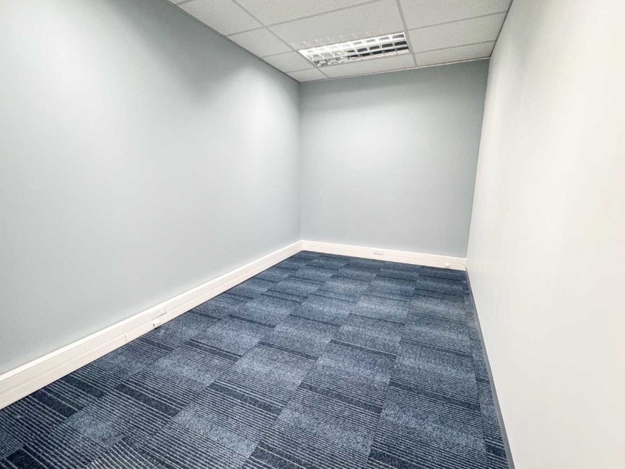 To Let Commercial Property for Rent in Plattekloof Western Cape